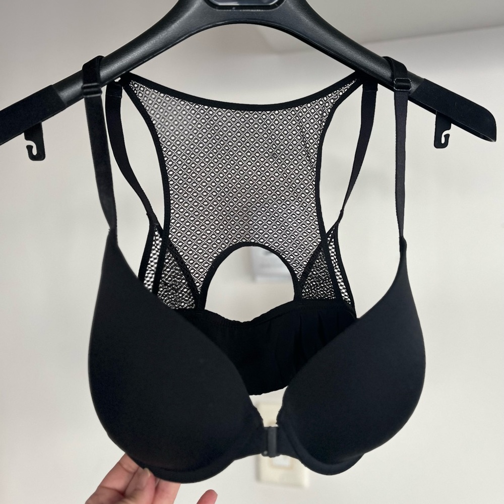 Victoria's Secret Sz US32 DD T-Shirt Lightly Lined Demi Bra Adjustable straps